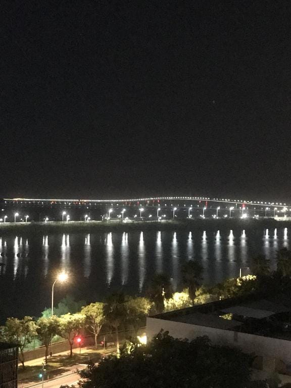 Warm & Exquisite Stay with Stunning HZMBridge View Apartment in China