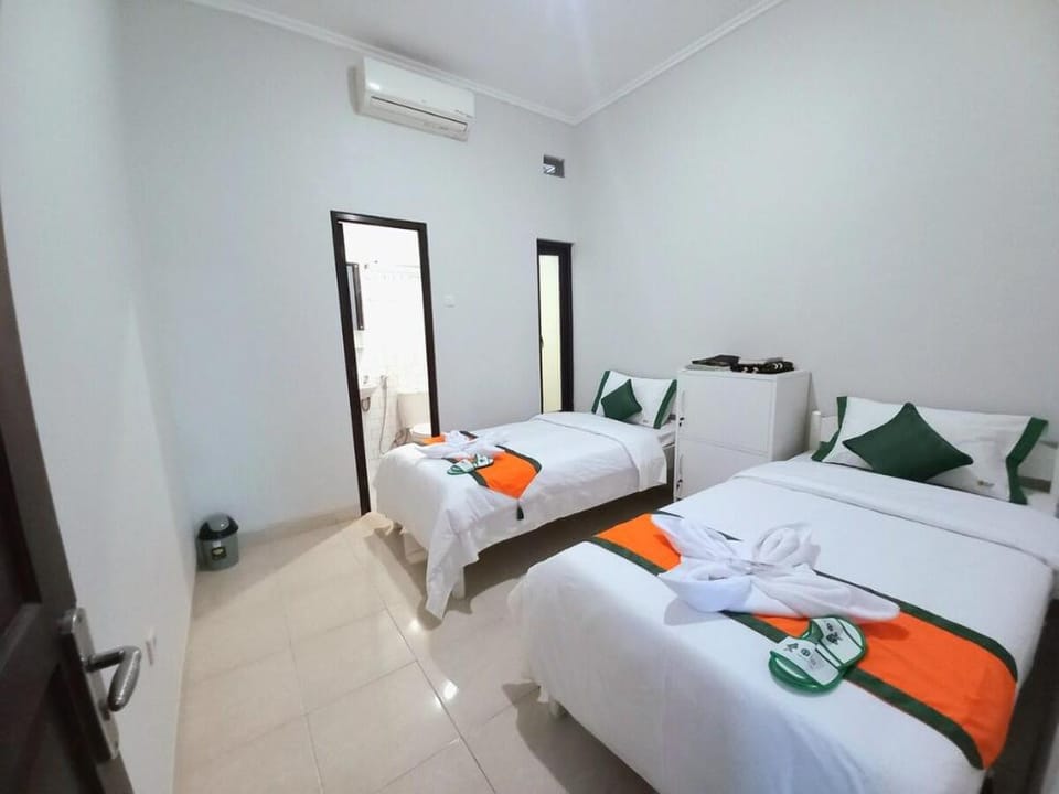 Homestay Syariah Jakal 1 by Simply Homy Vacation rental in Special Region of Yogyakarta