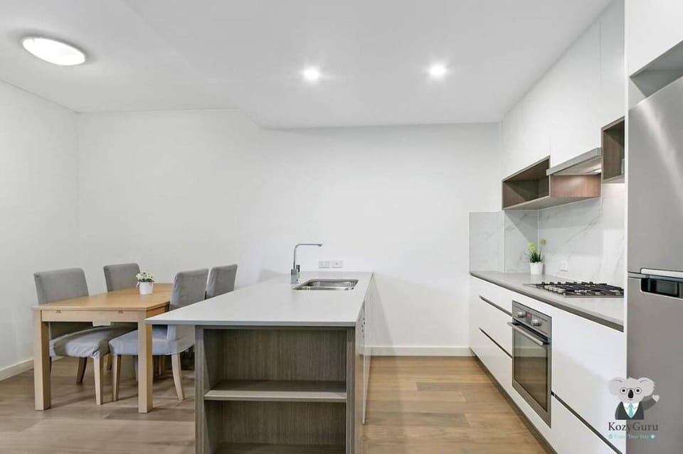 KozyGuru | Waitara | 2 Bed Apt with Private Yard Vacation rental in Sydney
