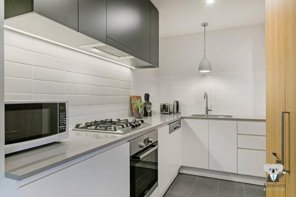 KozyGuru Wolli Creek Kozy 1 Bed Apt Sydney City Apartment in Parramatta