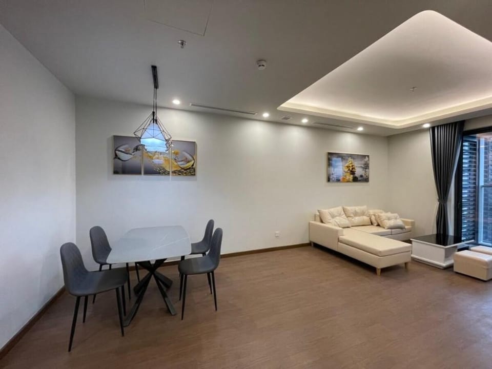 CenLove Căn Hộ Cao Cấp 2 Ngủ The Matrix One. Apartment in Laos