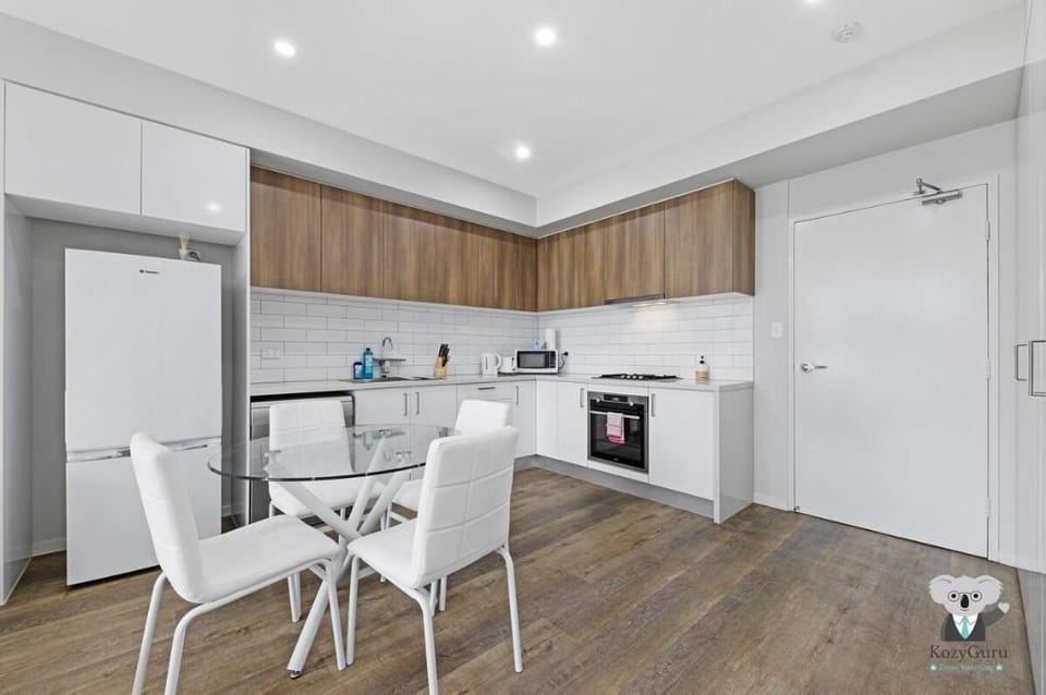KozyGuru | Wentworthville | 2 Bed 2 Bath Apartment in Sydney