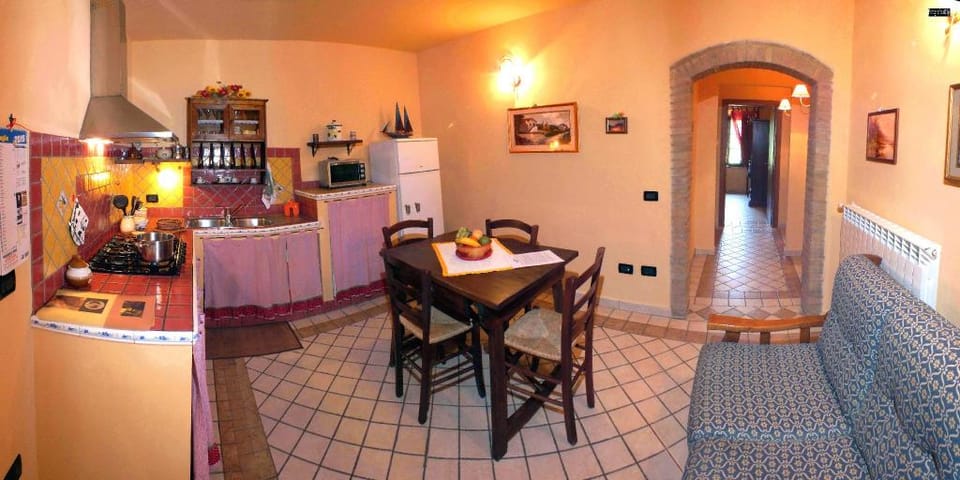 Apartment with one bedroom, kitchen, bathroom. Garden and shared pool Vacation rental in Tuscany