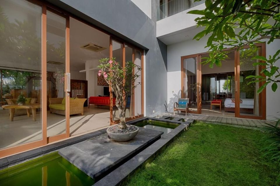 Amazing 5BR Private Pool Beachfront Villa Villa in Blahbatuh