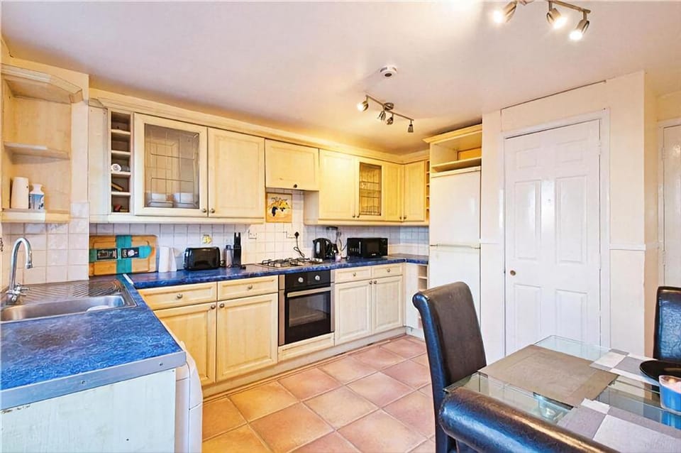 Manor Apartment Thamesmead london Apartment in London