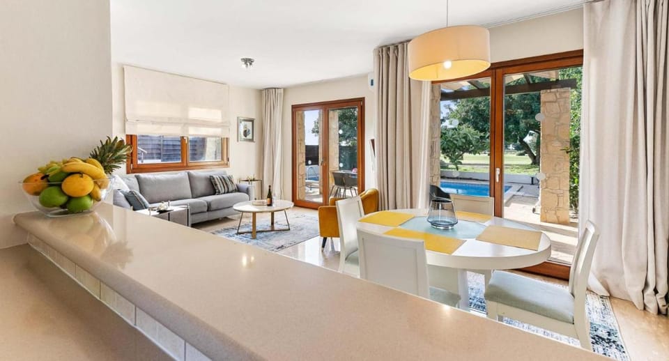 Wonderful Golf View Villa HG21 Olympus, Aphrodite Hills Villa in Kouklia