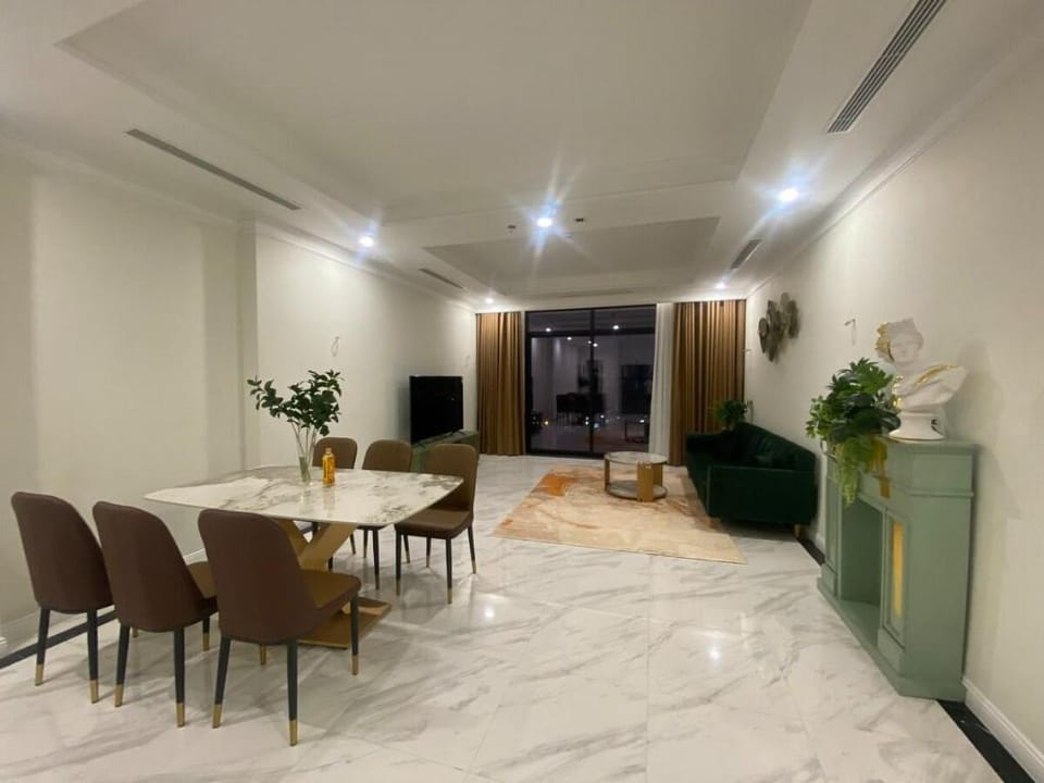 Căn hộ cao cấp 3 phòng ngủ Hateco Laroma Apartment in Hanoi