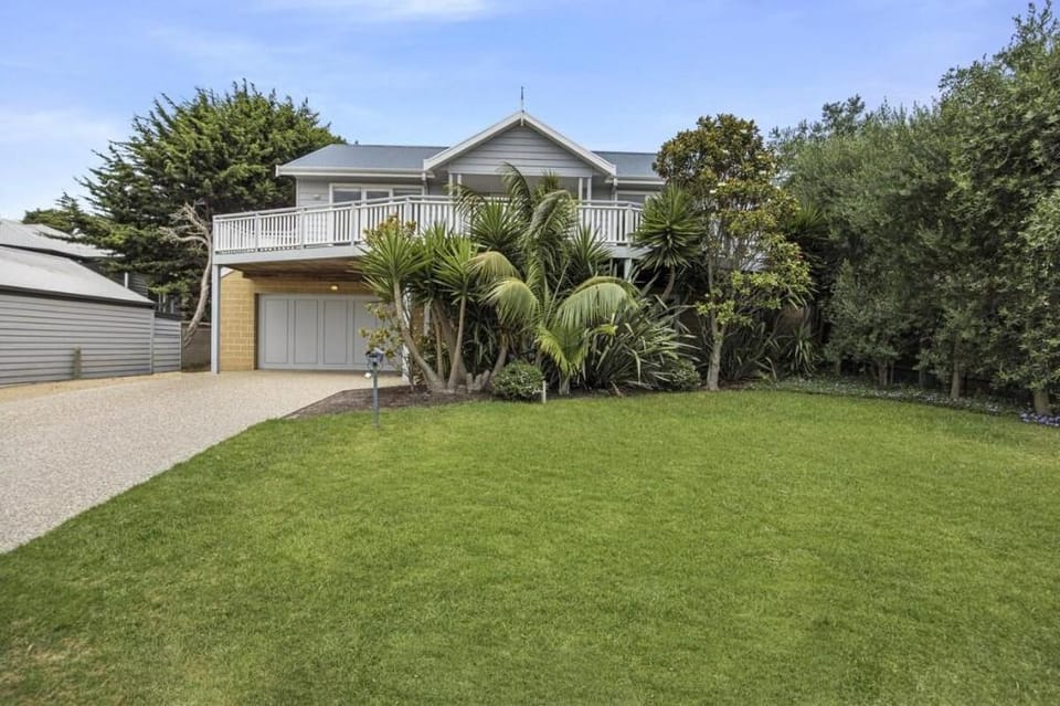 Lady Nelson, Sorrento Vacation rental in Melbourne Road