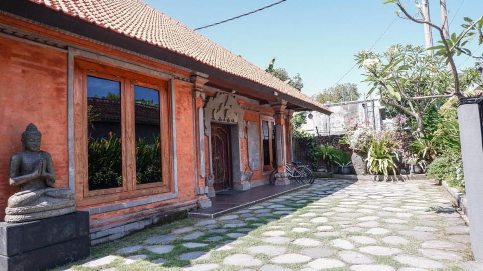 Segara Beach House Kuta Vacation rental in Kuta