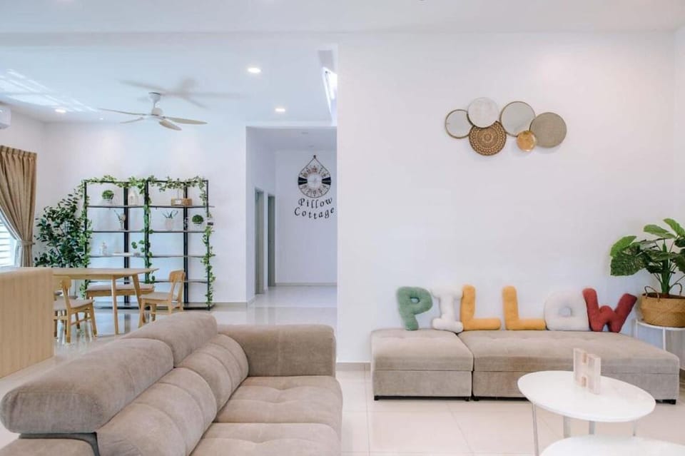 Pillow Cottage Semi-d 舒适 打卡屋Town Malacca (18pax) Villa in Malacca