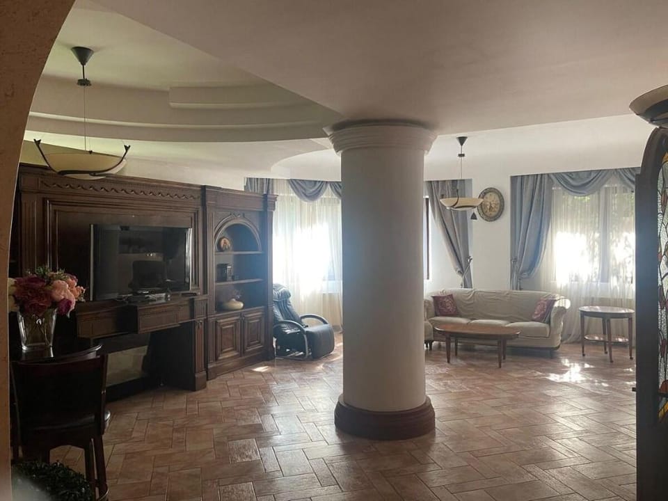 Villa Luxuria Central Villa in Bucharest