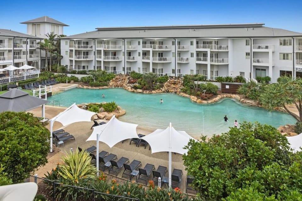 The Pool Resort Kingscliff - One Bedroom Ocean and Pool View (4314) - Holiday Management Co. Apartment in Kingscliff