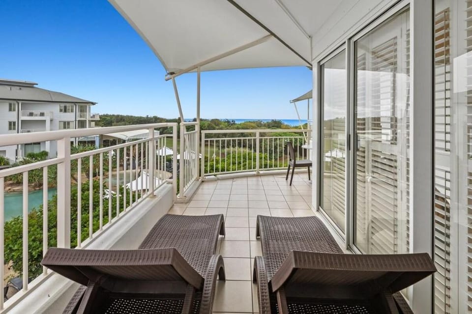 The Pool Resort Kingscliff - One Bedroom Ocean and Pool View (4314) - Holiday Management Co. Apartment in Kingscliff
