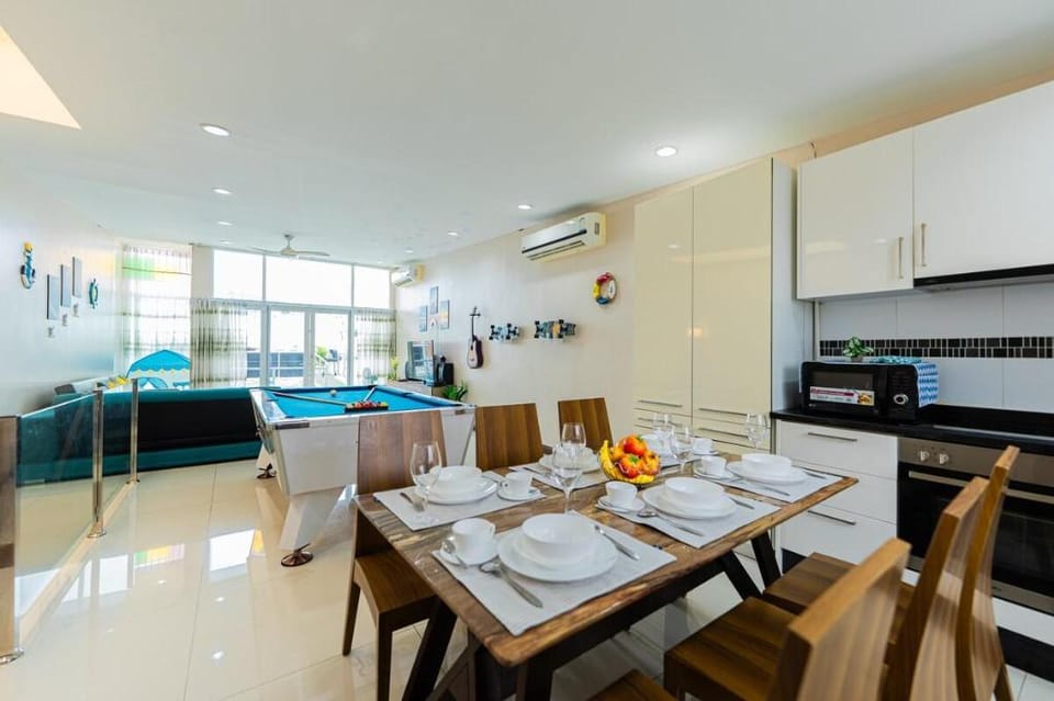 Ocean Pool Villa Pattaya near beach Villa in Chon Buri Changwat