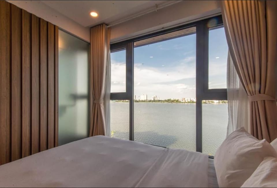Suite Room Lake View 185A Trich Sai, Ho Tay Apartment in Hanoi