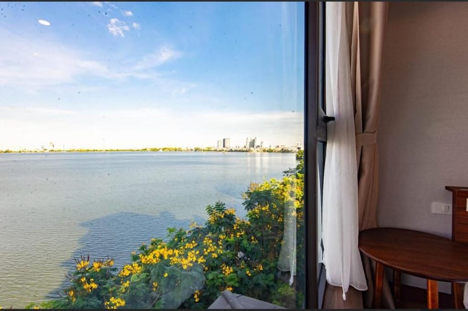Suite Room Lake View 185A Trich Sai, Ho Tay Apartment in Hanoi