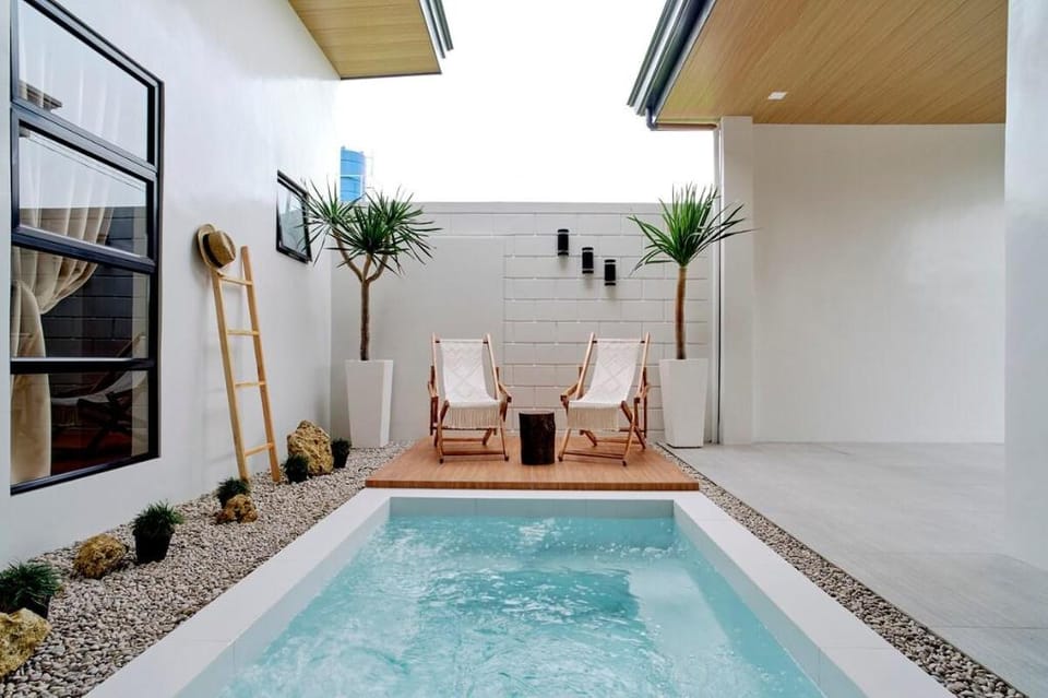 Bali-inspired Villa with Jacuzzi by Pallet Homes Villa in Iloilo City