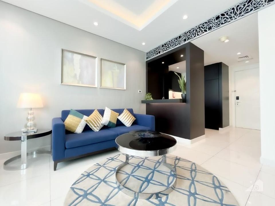 Stunning Apt with balcony & incredible views Dubai Vacation rental in Dubai
