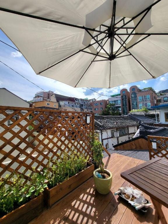 ★By the Palace_Private Space #Calm# Nuhouse Vacation rental in Seoul