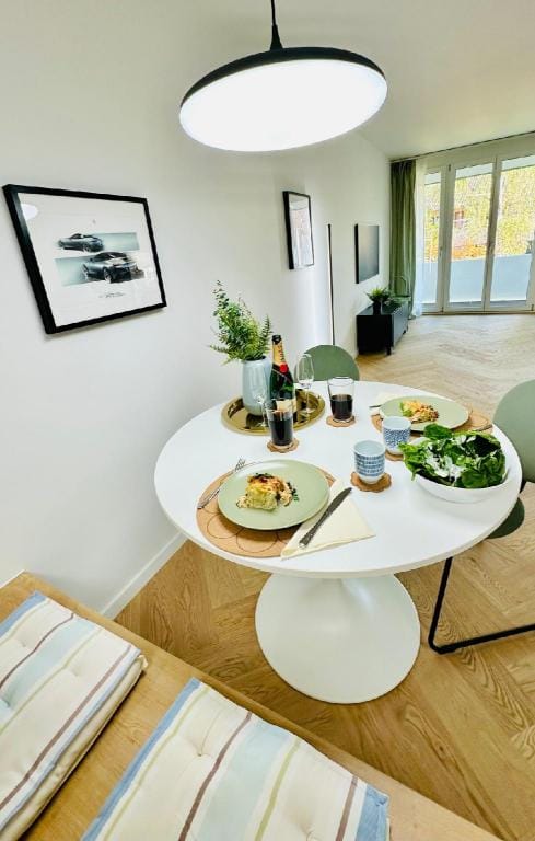 Modern City Studio with Balcony Apartment in Zurich City