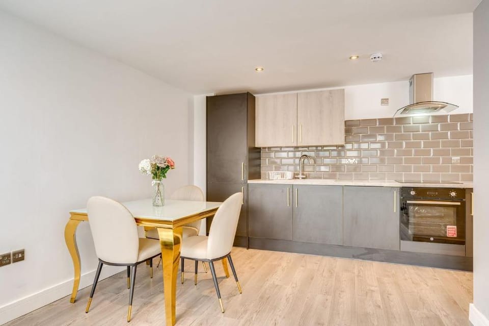 EH Apartments Bradford Apartment in Bradford