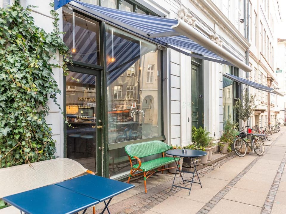 Sanders Downtown Cph- Cozy 2-bdr. apt. near Tivoli Apartment in Copenhagen