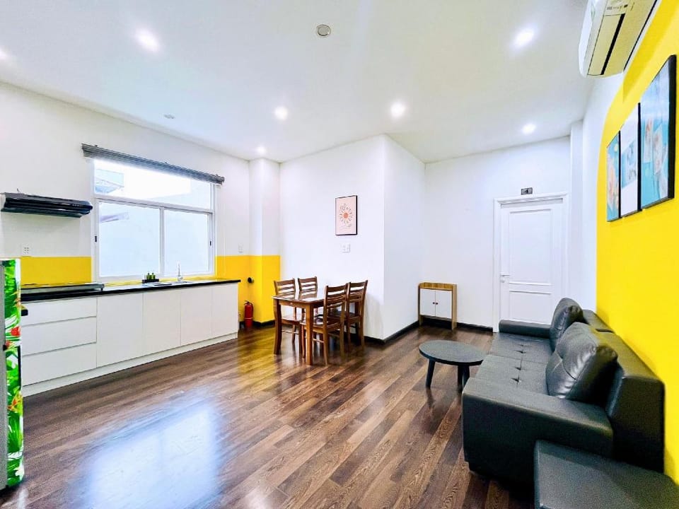 Danang Beach Pool Villa - Free Airport Pick-up Villa in Da Nang