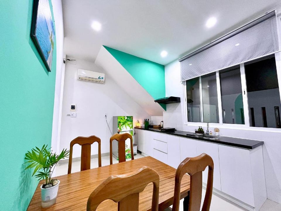 Danang Beach Pool Villa - Free Airport Pick-up Villa in Da Nang