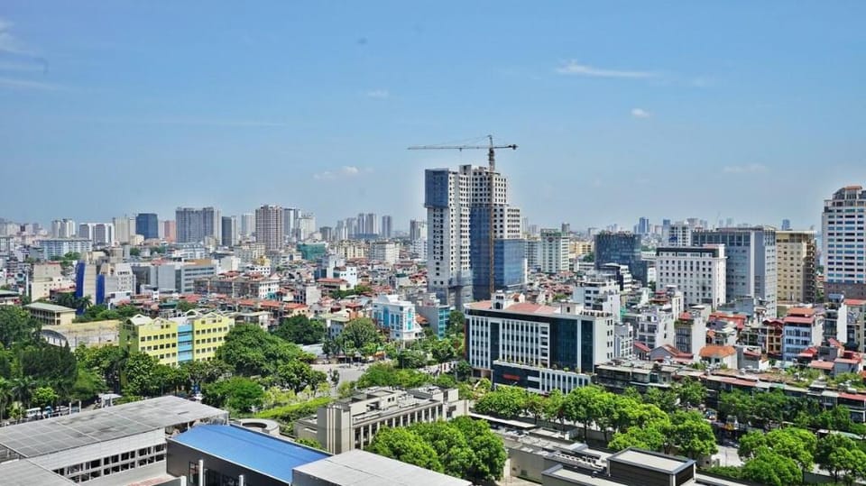 Metropolis Căn Hộ Cao Cấp 2 phòng ngủ Sang Trọng Apartment in Laos
