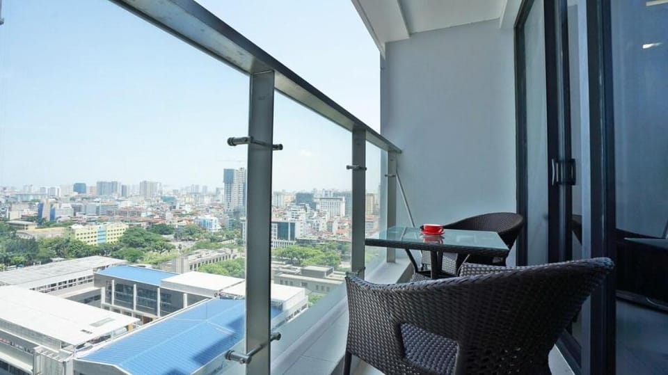 Metropolis Căn Hộ Cao Cấp 2 phòng ngủ Sang Trọng Apartment in Laos