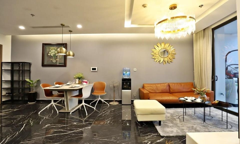 Căn Hộ kết nối 5 Phòng Tại Liễu Giai Ngay Hà Nội Apartment in Laos
