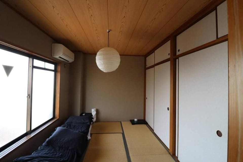 en stay001：４人から１２人に最適な大型スイートルーム Vacation rental in Osaka