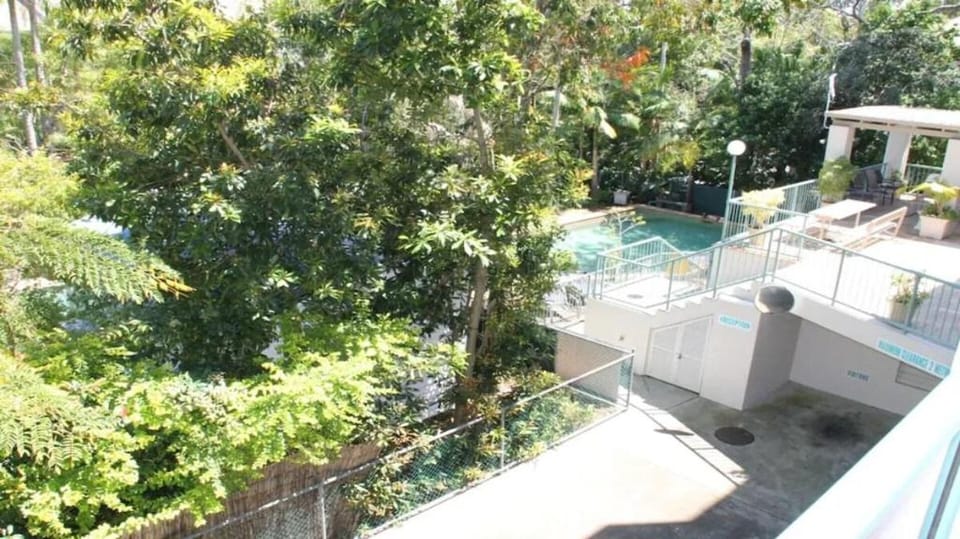 Tranquil Burleigh Retreat: 2B2B -Garden View Lvl11 Apartment in Burleigh Heads