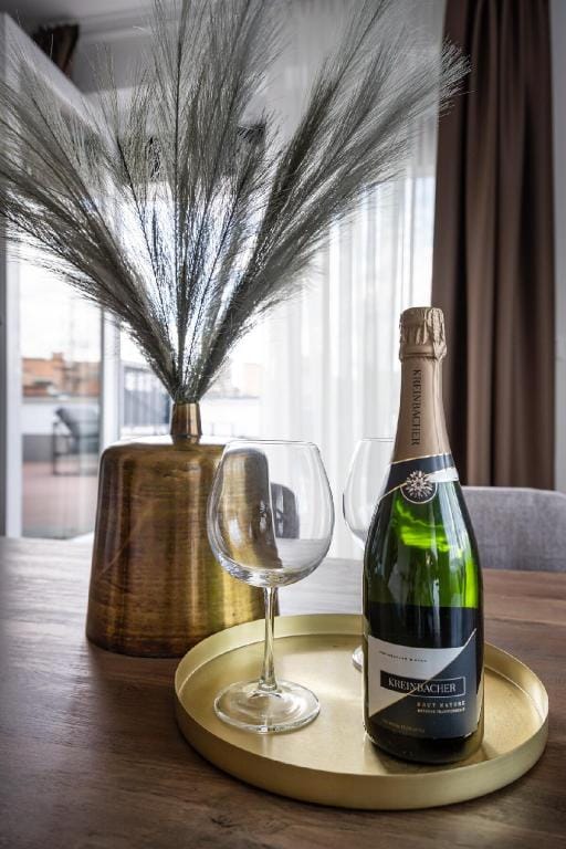 The Rose Garden Apartments_Penthouse - Parking,2BR Apartment in Budapest