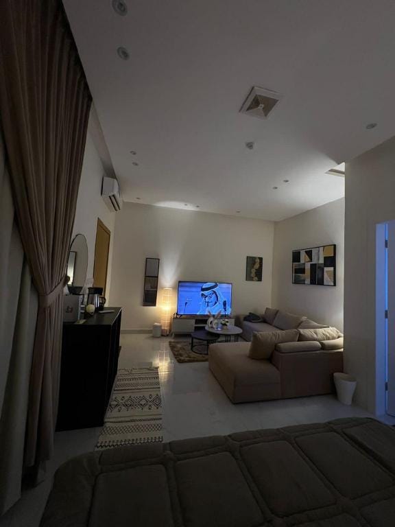 شقة إستديو واسعة وانيقة بمدخل خاص Apartment in Riyadh