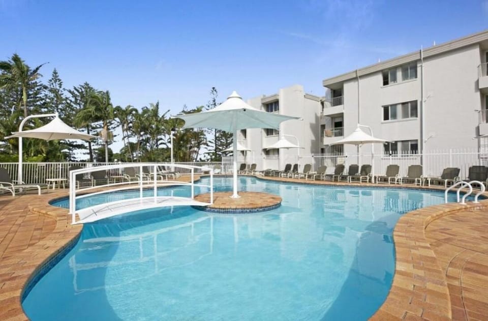 Brilliant Ocean Views Burleigh! Apartment in Palm Beach