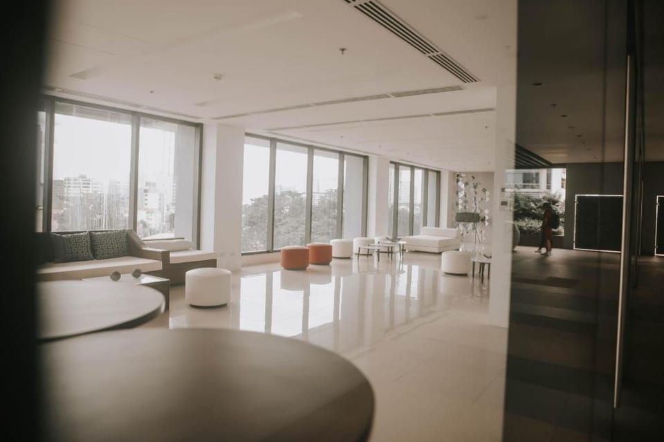 Fully Furnished:Japandi Warm Studio in QC w/ Pool Apartment in Quezon City