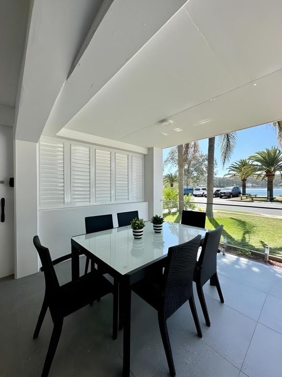 Murlong Cres Tallebudgera Creek - 2Bed Waterfront Apartment in Palm Beach