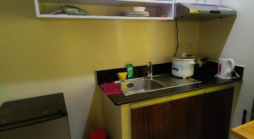 Mhavic family room ,group friend good for 6 guest Hostel in Paranaque