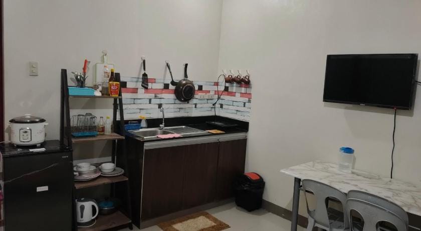 Mhavic family room ,group friend good for 6 guest Hostel in Paranaque