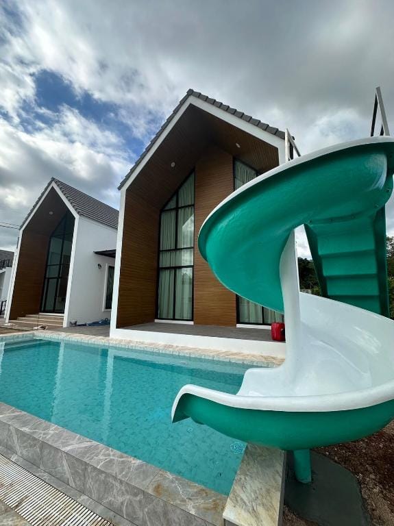 Montere Hus Pool Villa Khao Yai Villa in Laos
