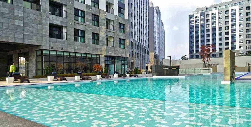 Cheongcho Lake Luxury Suite | Free Sauna & Pool Apartment in South Korea