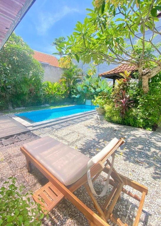 2 bedroom Villa beachside Sanur Vacation rental in Denpasar