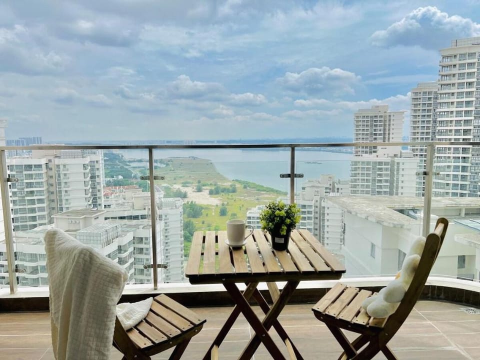Lovell Stunning Seaview Lv35 Danga Bay 3BR @ 10pax Vacation rental in Johor Bahru