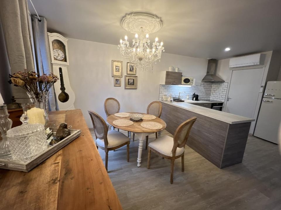 Babolène Shabby Suite Apartment in Villefranche-de-Rouergue
