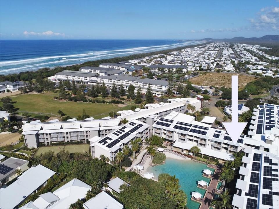 Sunny Top-Floor Pool View 1Bedroom Spa Suite Vacation rental in Kingscliff