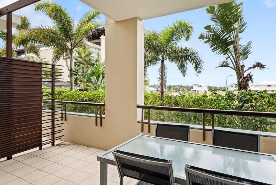 King Studio Apartment in Bali Style Santai Resort Vacation rental in Tweed Heads