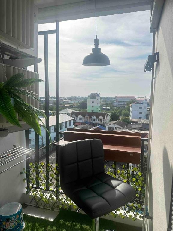 Condo Rangsit near Future-Park Apartment in Laos