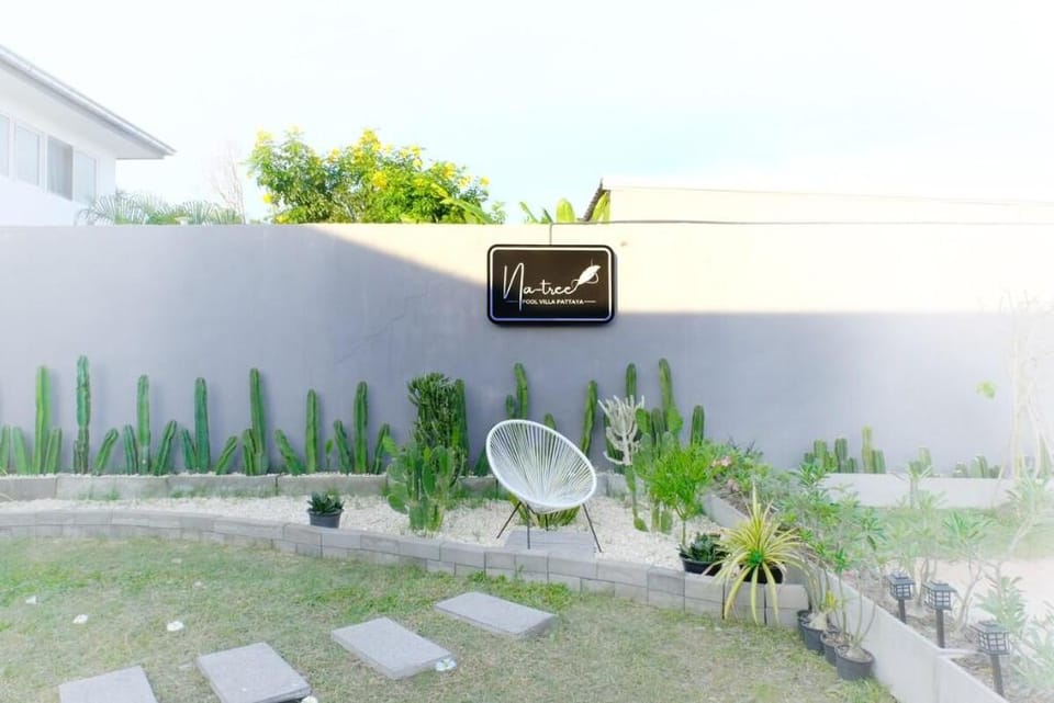 Natree Pool Villa Pattaya (6 Bedrooms) Villa in Pattaya City