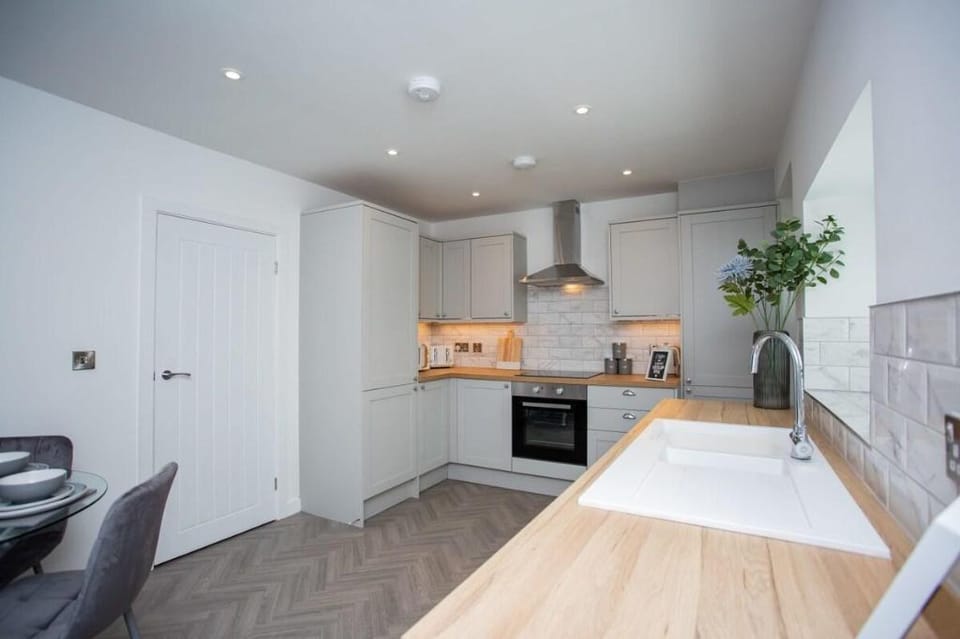 Potterhouse Durham by #ShortStaysAway Vacation rental in Durham